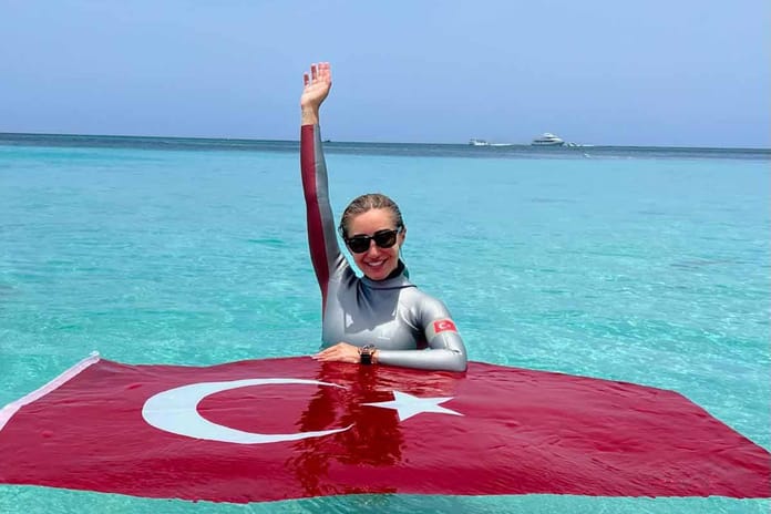 Şahika Ercümen'den Dominika'da altın zirvesi: Milli sporcu üç farklı kategoride şampiyonluğa ulaştı