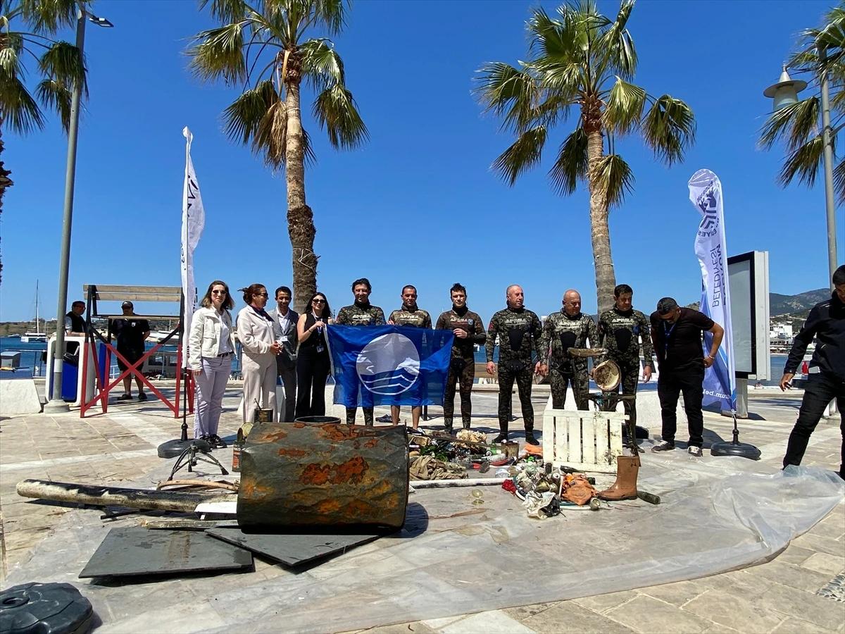 Bodrum'da deniz dibi temizliği: 250 kilogram atık çıkarıldı