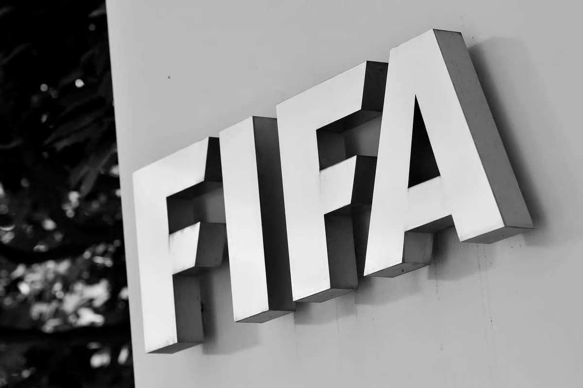 FIFA'dan 3 Türk kulübüne transfer yasağı