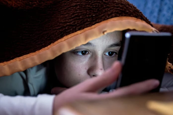 Çocukların ve gençlerin sosyal medya bağımlılığı Avrupa’da tartışma konusu