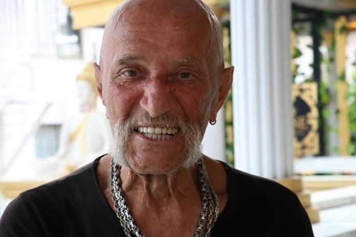 Yeşilçam'ın kötü adamının acı tatlı hayatı: Coşkun Göğen