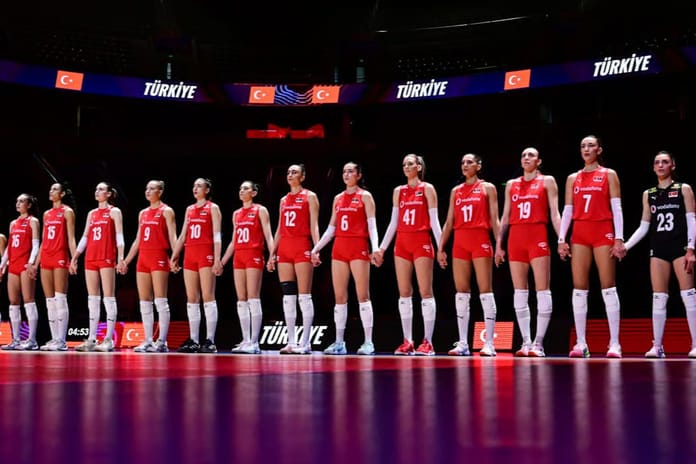 Namağlup A Milli Kadın Voleybol Takımı, Milletler Ligi'nde evinde ilk kez sahaya çıkıyor