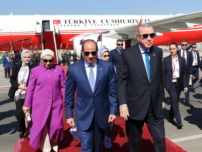 Cumhurbaşkanı Erdoğan Kahire’de: Mısır ile Gazze ve bölgesel istikrar için ortak deklarasyon