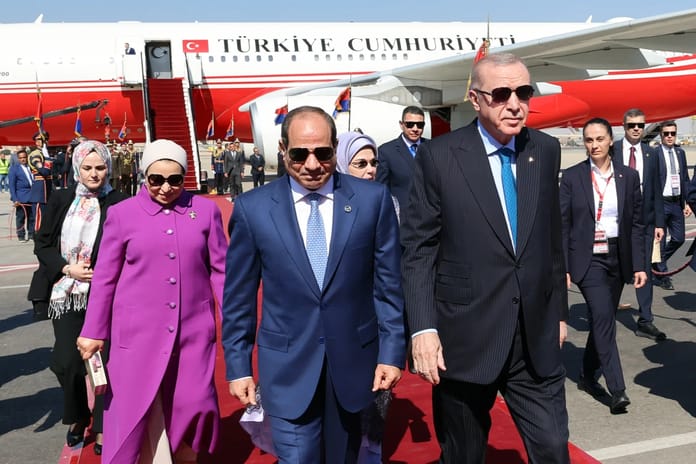 Cumhurbaşkanı Erdoğan Kahire’de: Mısır ile Gazze ve bölgesel istikrar için ortak deklarasyon