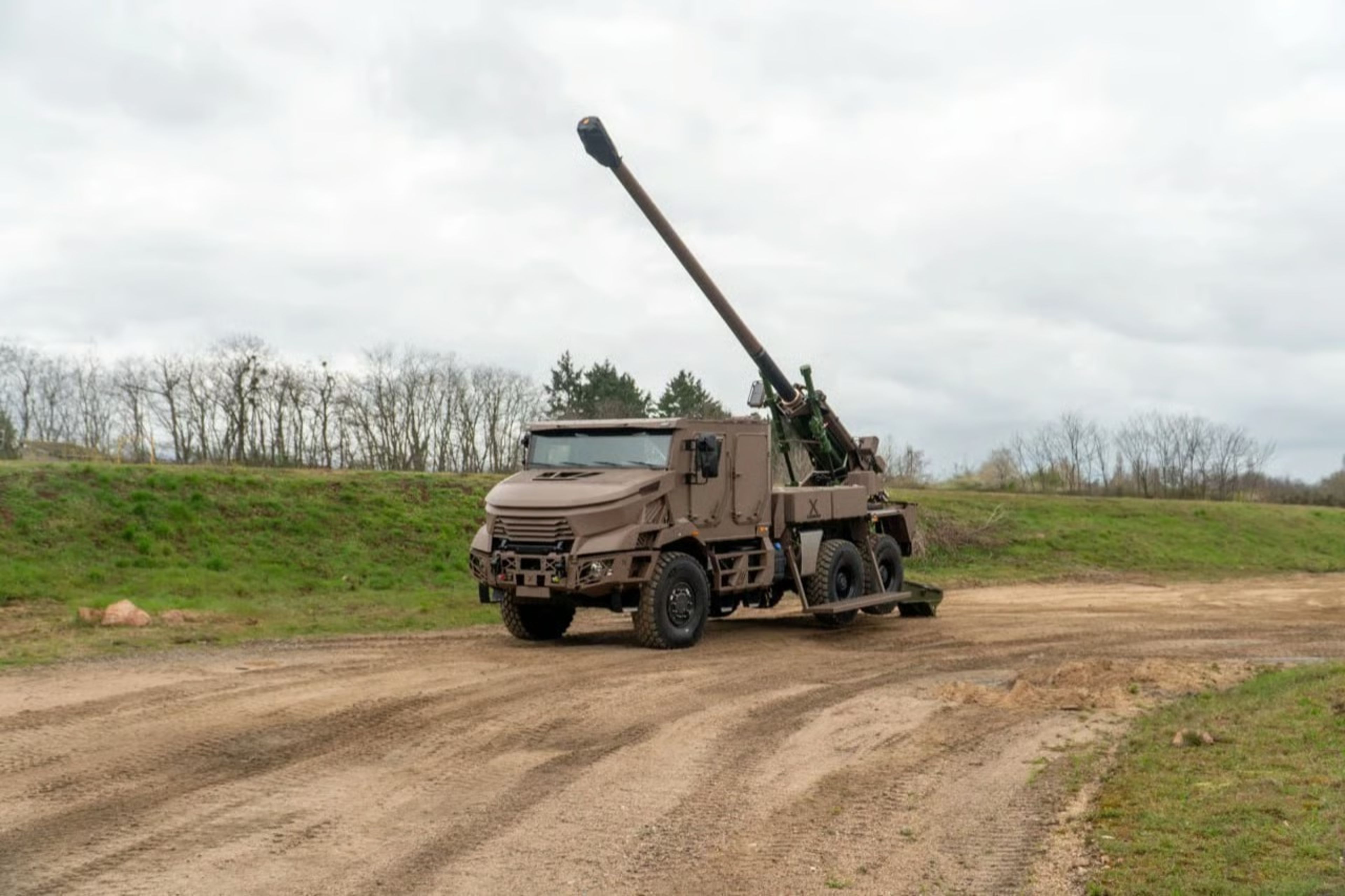 İrlanda, 1 milyar avroluk anlaşmayla Fransız Scorpion zırhlıları ve CAESAR obüslerini envantere katmaya hazırlanıyor