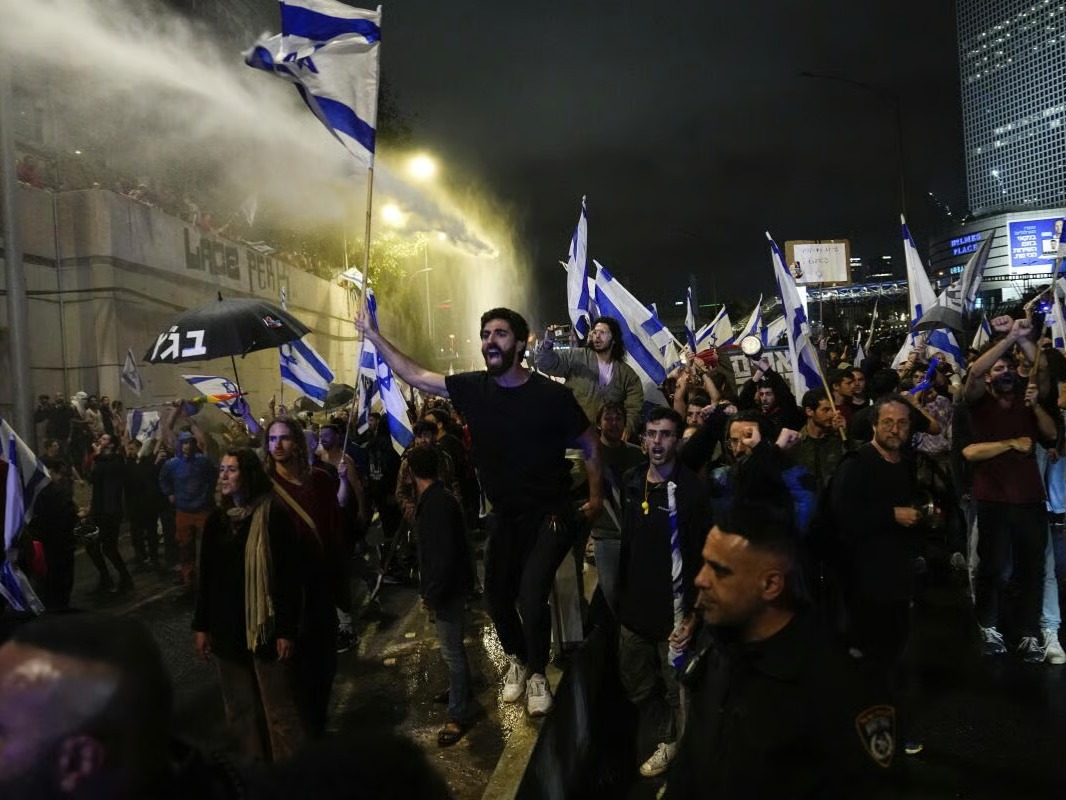 Israeli Opposition Moves to Dissolve Parliament