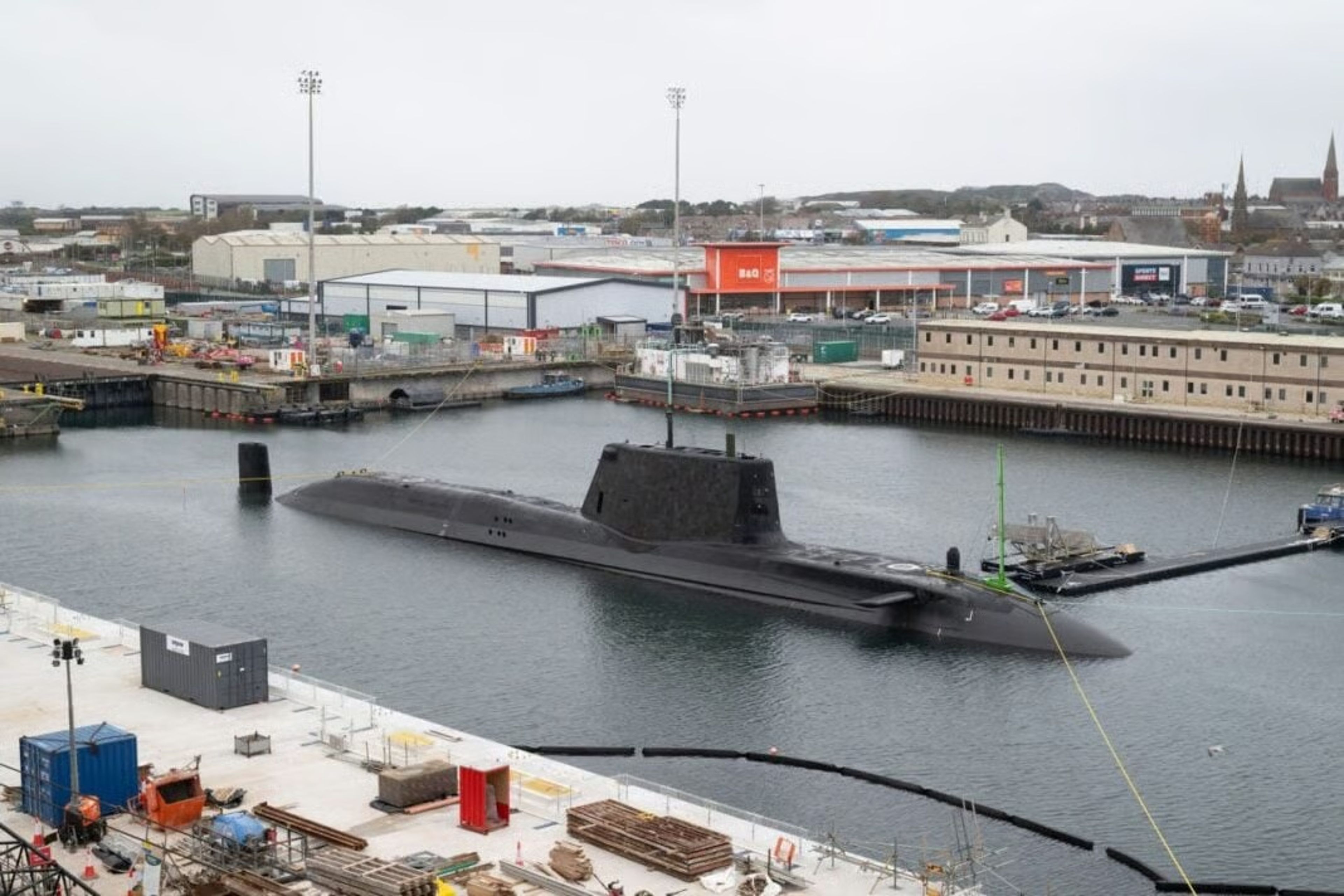 Birleşik Krallık’ın yeni denizaltısı HMS Agamemnon su altı testlerini başarıyla tamamladı