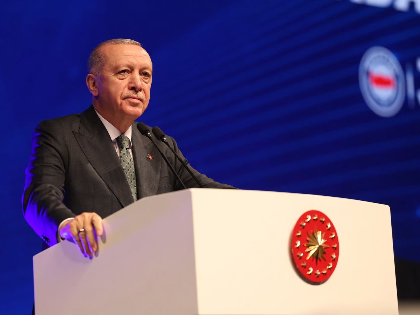 Cumhurbaşkanı Erdoğan'dan muhalefete sert eleştiriler! "Koltuk sevdalılarının hali içler acısı"