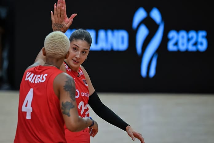 Dünya Şampiyonası çeyrek final maçları başlıyor: Türkiye, ABD maçıyla yarı final kapısını aralıyor