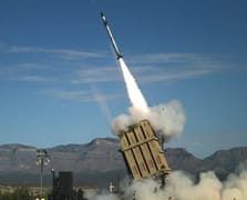 Raytheon, ABD Deniz Piyadeleri için MRIC hava savunma sisteminin seri üretimine başladı