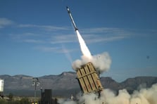 Raytheon, ABD Deniz Piyadeleri için MRIC hava savunma sisteminin seri üretimine başladı