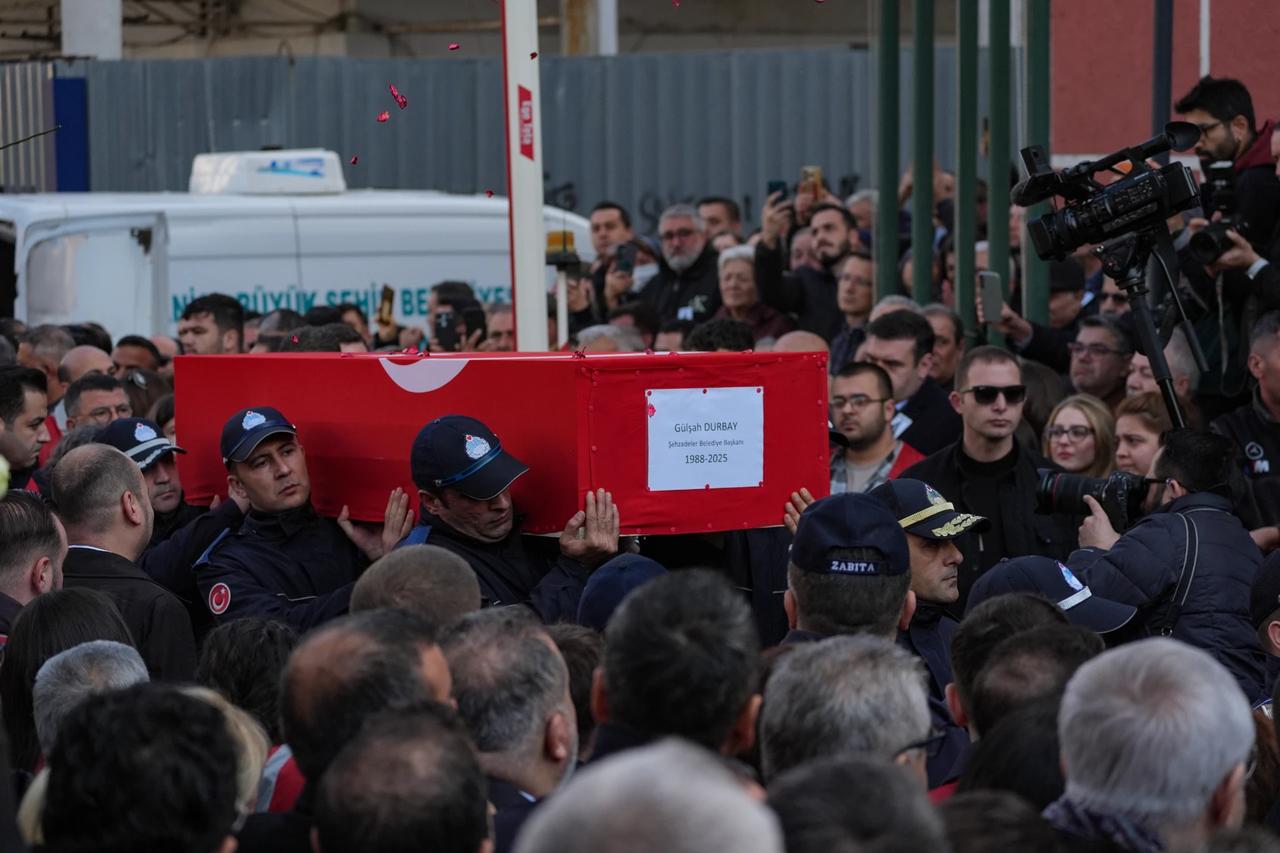 Şehzadeler Belediye Başkanı Gülşah Durbay son yolculuğuna uğurlandı 