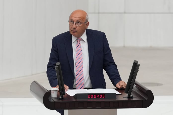 CHP'li Çakırözer'den "İsrail ile normalleşip İran'ı dışlayın" çağrısı