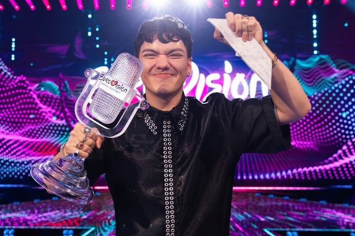 Eurovision birincisi Avusturyalı şarkıcı Johannes Pietsch'ten İsrail'e tepki