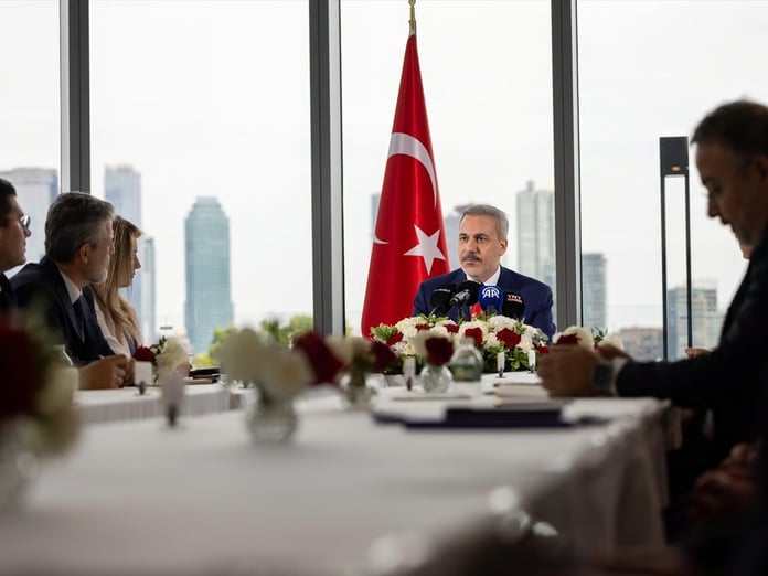 Bakan Fidan'dan Türk Evi'nde kritik açıklamalar