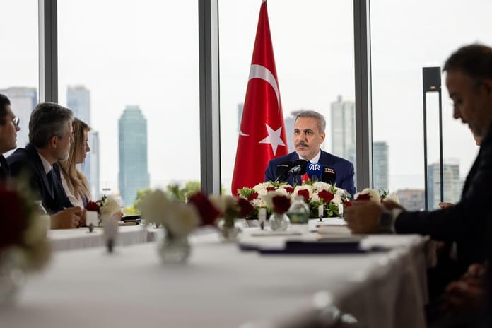 Bakan Fidan'dan Türk Evi'nde kritik açıklamalar