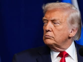 Trump Claims Iran “About to Surrender” in G7 Call