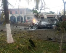 Meksika’da polis karakolu önünde araç patladı: 5 ölü