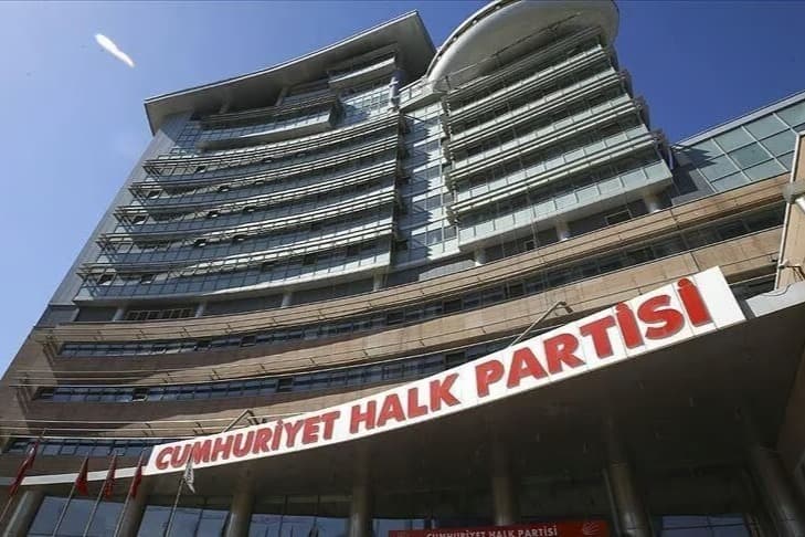 İstanbul İl Kongresi iptal davası istemine derdestlik reddi
