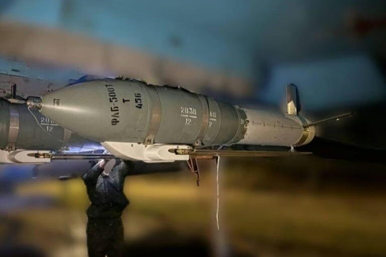 Rusya, jet motorlu planör bombalarını tanıttı