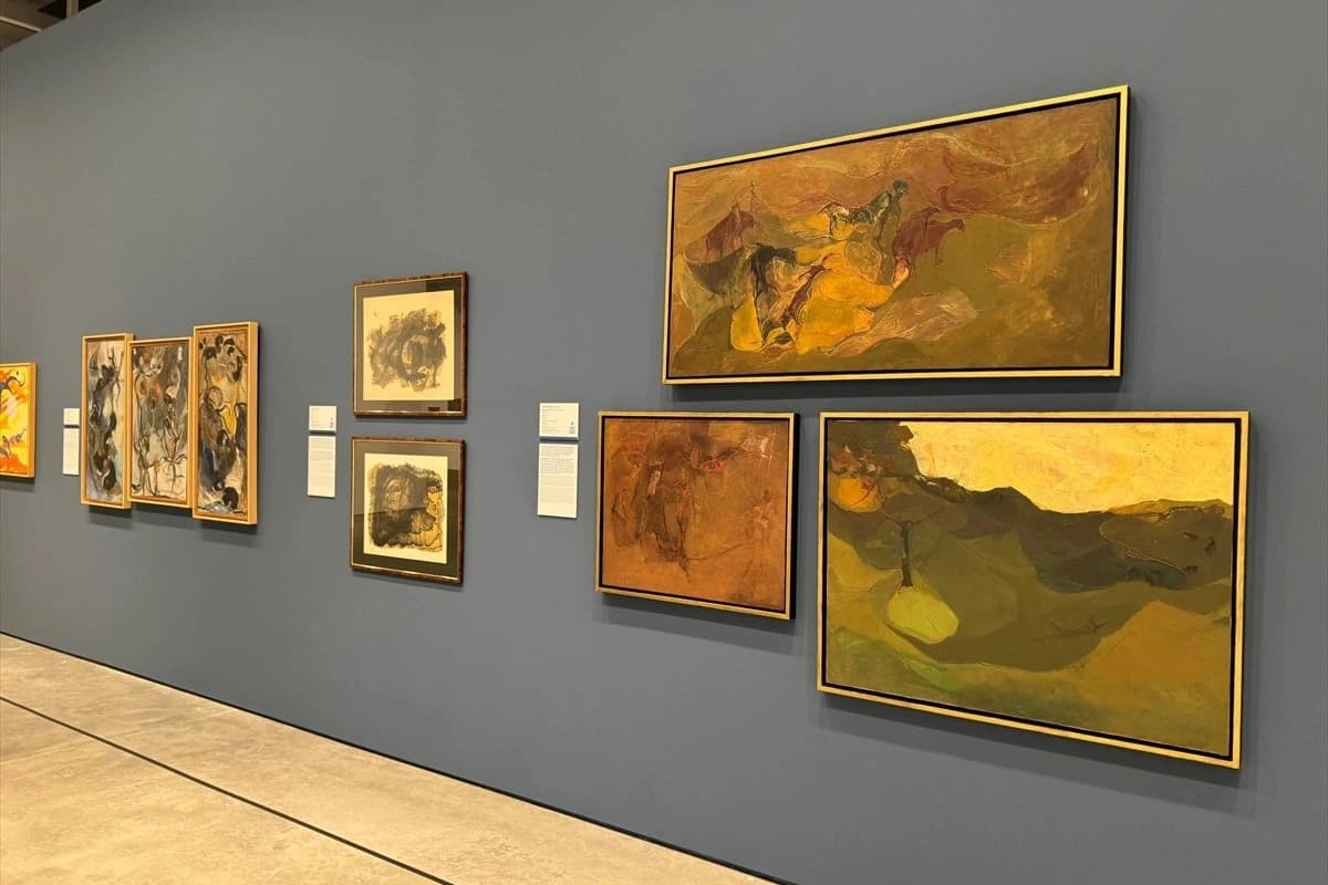 Modern sanat aynı mavide buluştu