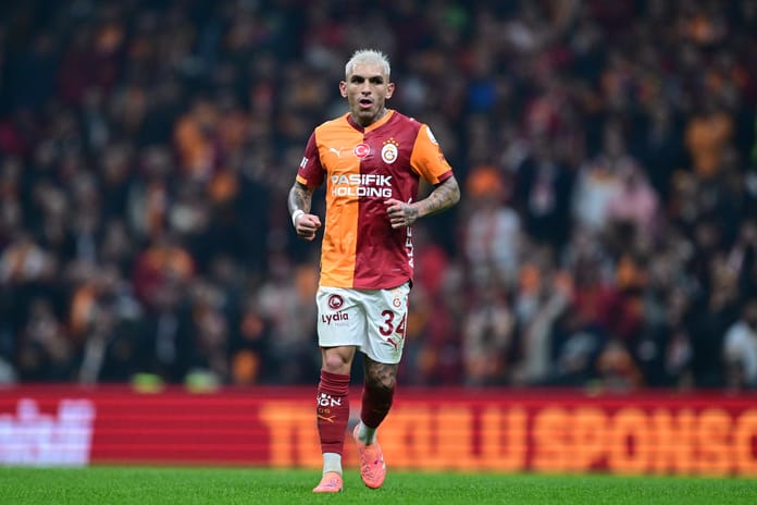 Torreira cezalı duruma düştü