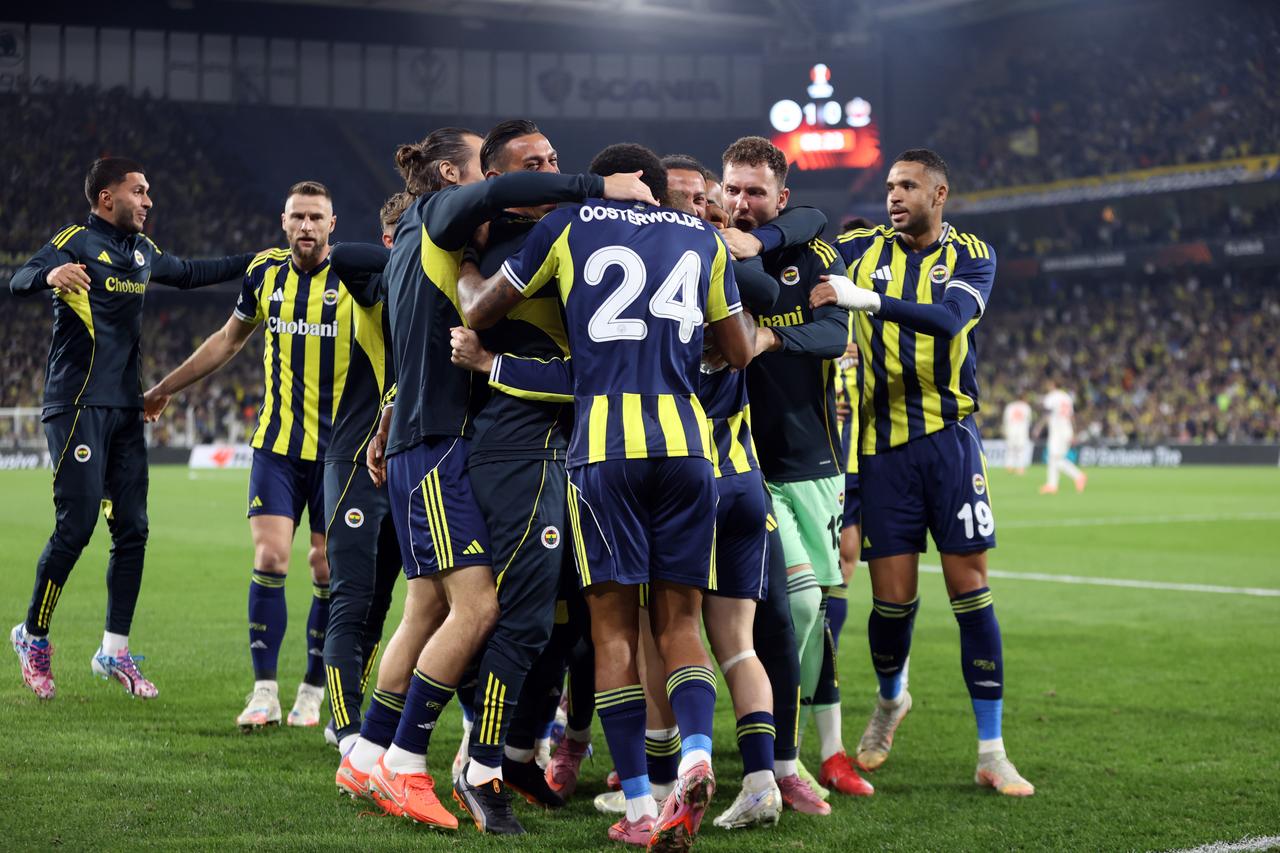 Kritik Stuttgart maçı