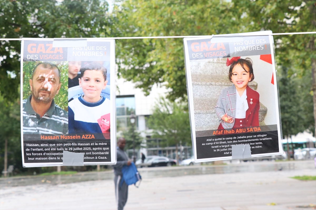 Paris'te Gazze'de katledilen çocuklar için anma töreni