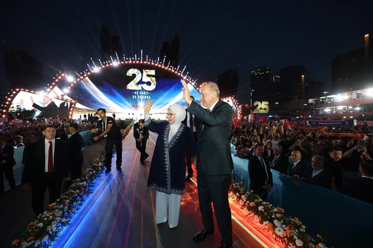 AK Parti'nin 25. yıl vizyon belgesi açıklandı: Gelecek çeyrek asrın yol haritası belli oldu!