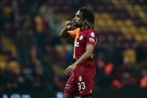 Sacha Boey Galatasaray'a geri mi döndü? Sacha Boey kimdir, kaç yaşında, hangi takımlarda oynadı?