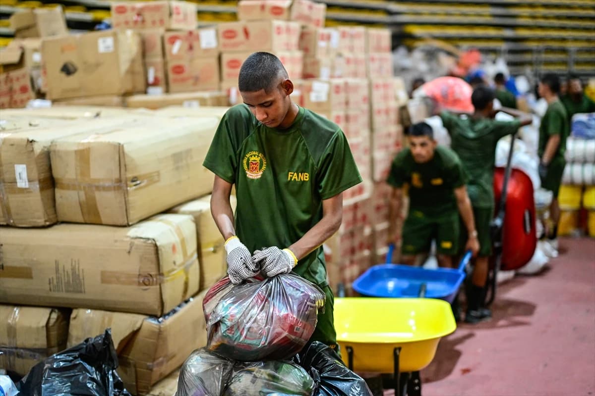 TİKA'dan Venezuela'ya 1000 paketlik insani yardım