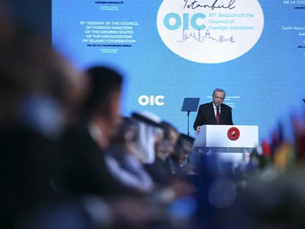 Arab News: Savunmada artan gücü Arap dünyasını Türkiye'ye yaklaştırıyor