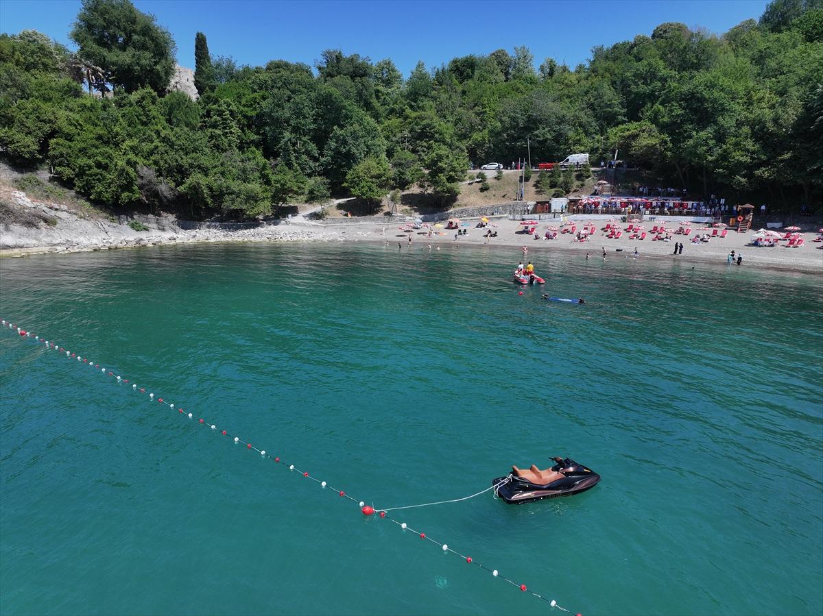 Düzce'nin turizm kenti Akçakoca'ya "mavi bayrak" tekrar kazandırıldı
