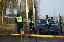 Mönchengladbach'ta küçük uçak evin üzerine düştü: 2 ölü