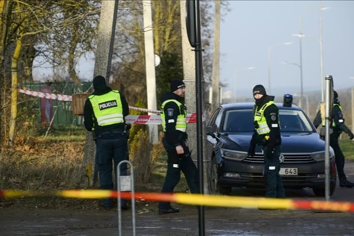 Mönchengladbach'ta küçük uçak evin üzerine düştü: 2 ölü