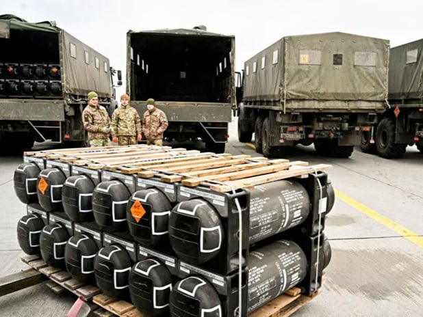 Almanya, NATO'nun Ukrayna'ya yeni destek programına 500 milyon dolar katkı sağlayacak