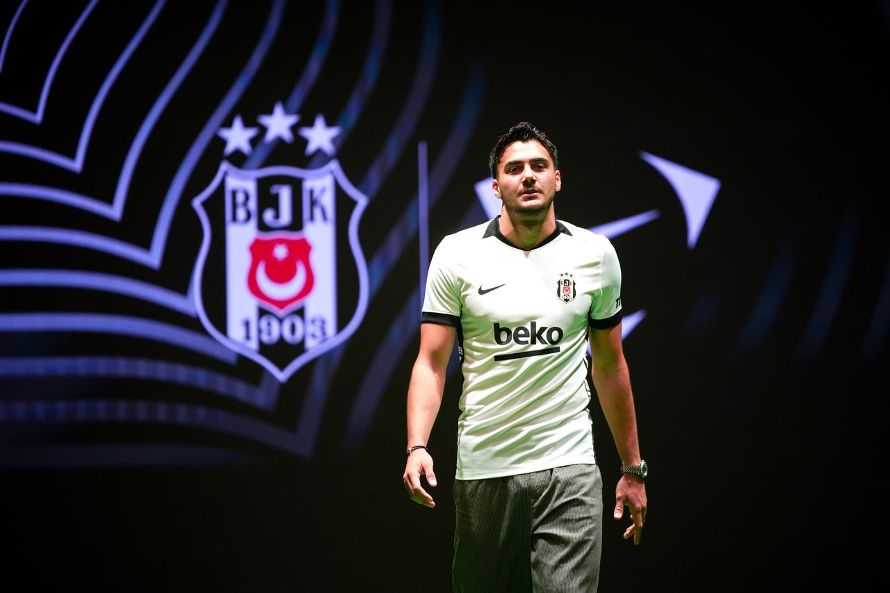Mustafa Hekimoğlu'nun Samsunspor'a imzası direkten döndü