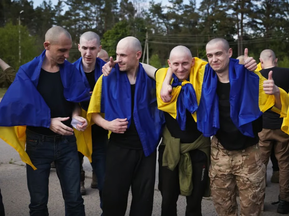 Ukraine, Russia Conduct Largest Prisoner Swap of the War