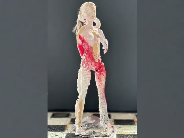 Okyanuslardaki plastik krizine sanatsal bakış: Plastikten heykel