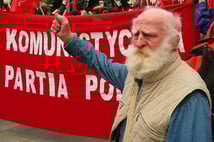 Polonya'da mahkeme Komünist Parti'yi yasadışı ilan etti