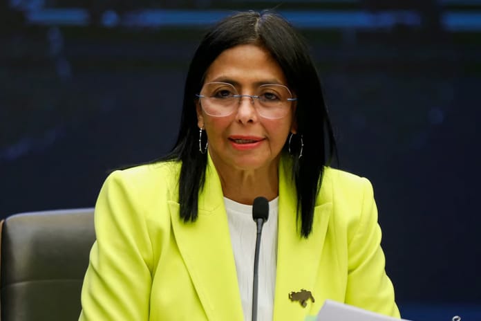 Venezuela ordusu geçici Devlet Başkanı Delcy Rodriguez'i başkomutan ilan etti