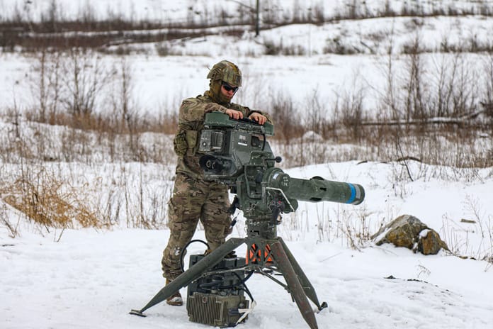 Raytheon, 72 milyon dolarlık TOW hedefleme sistemi sözleşmesi imzaladı