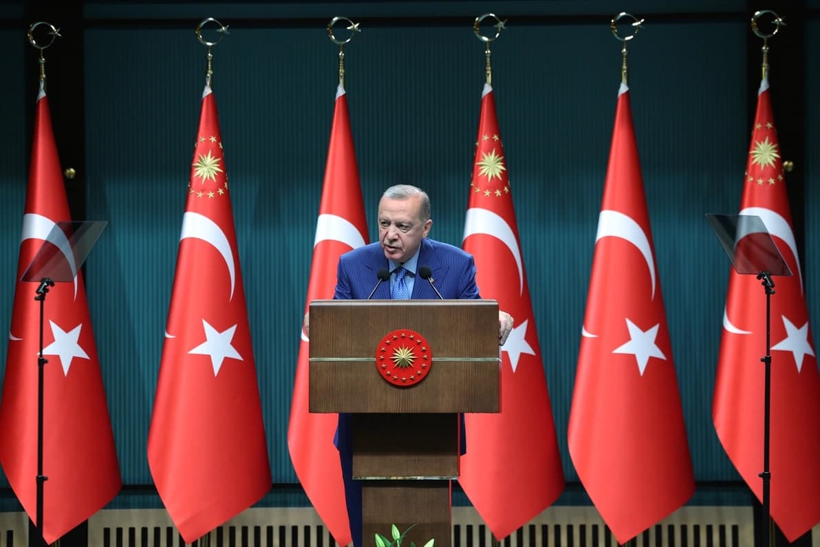 Cumhurbaşkanı Erdoğan'dan Kabine sonrası fon uyarısı: Her kim milletin malına el uzatırsa karşısında devleti bulur