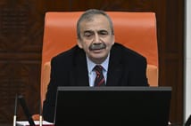 Sırrı Süreyya Önder’in ardından siyaset dünyasından peş peşe mesajlar