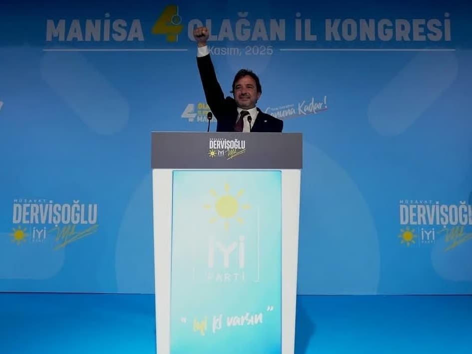 İYİ Parti'de o isim görevden alındı
