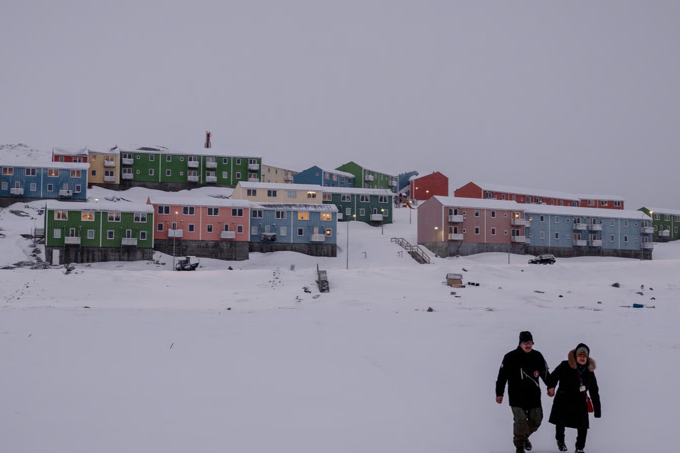 Macron to Visit Greenland, Rebuking Trump’s Expansion Push