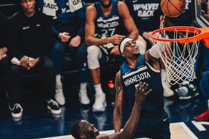 NBA Play-offlarında Timberwolves'tan kritik galibiyet: Warriors'ı farklı mağlup ederek seriyi eşitledi