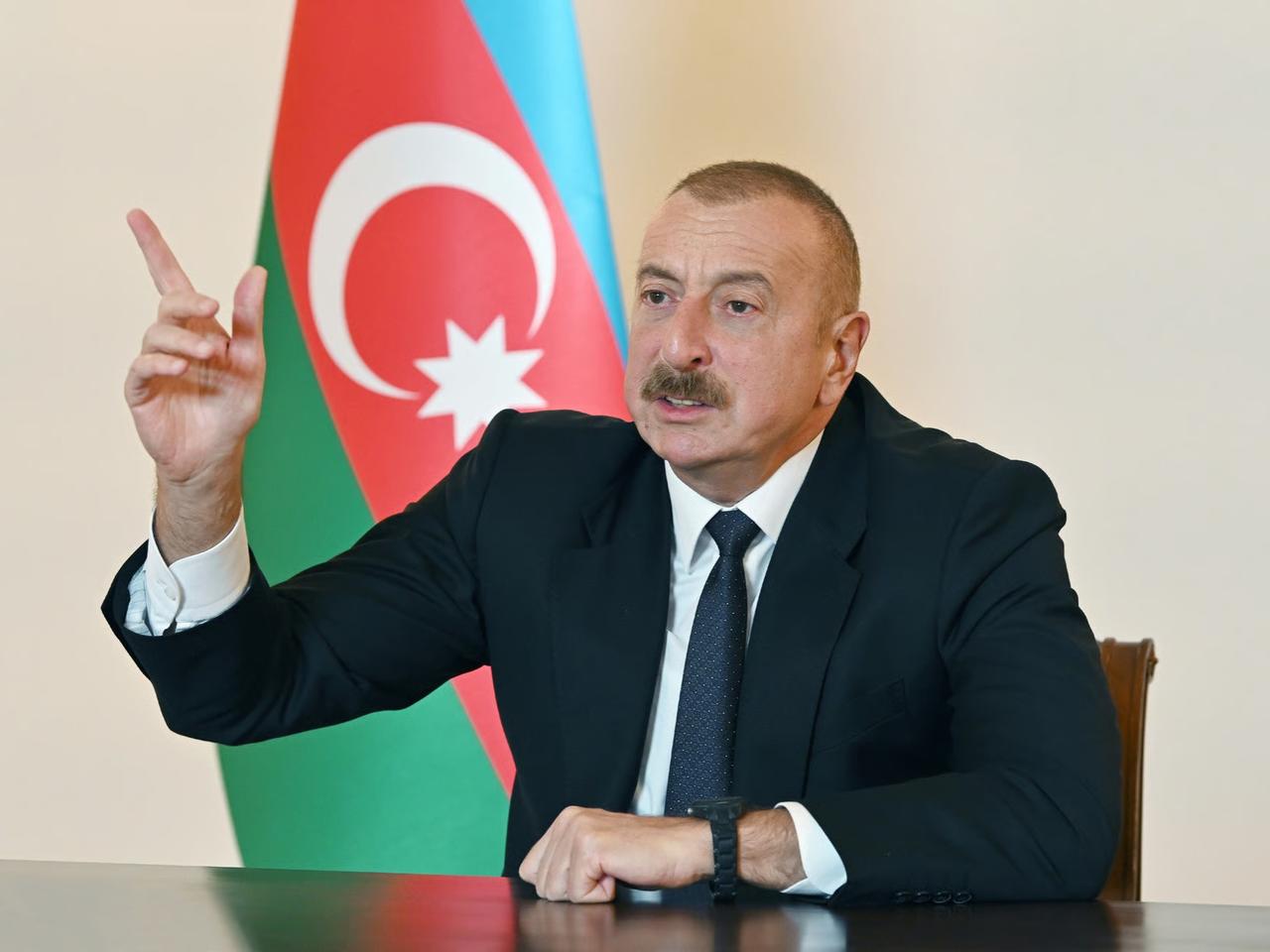 Azerbaycan'da darbe girişimi engellendi