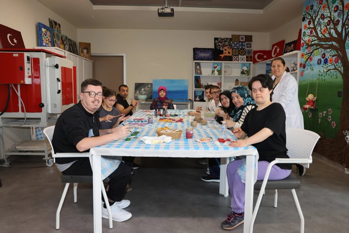 Kocaeli'nin örnek model engelsiz yaşam merkezi Gonca hizmete açıldı