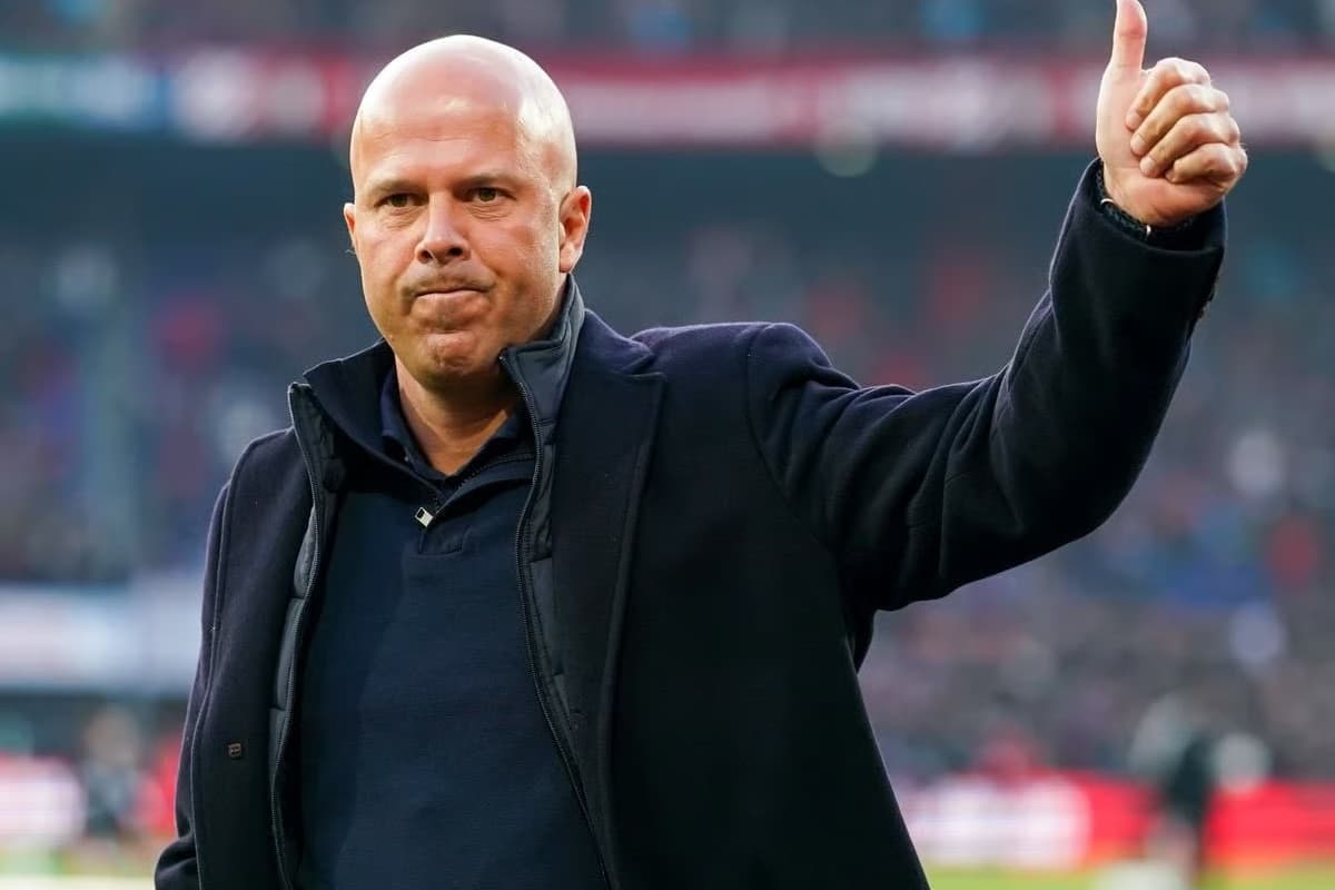 Arne Slot Milan yolunda: Görüşmeler başladı